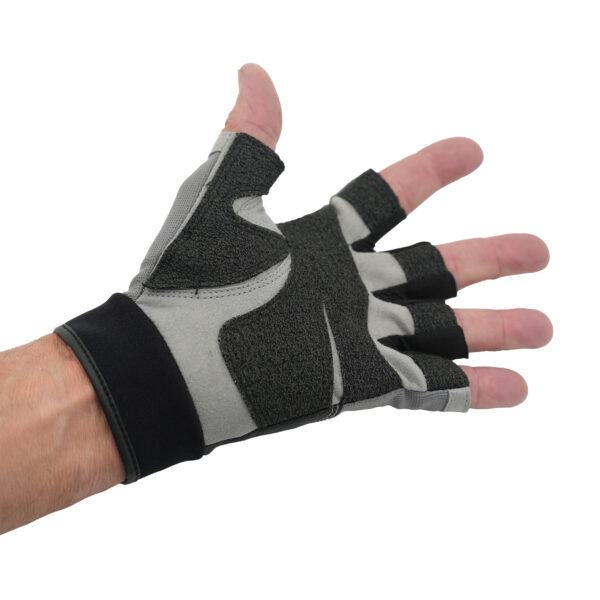 Catch Heavy Duty Casting and Jigging Gloves - Image 4
